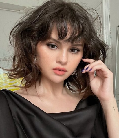 Shaggy Bob With Bangs Selena Gomez